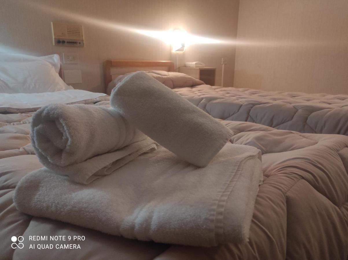 Hotel Centrale Chiusi Oda fotoğraf