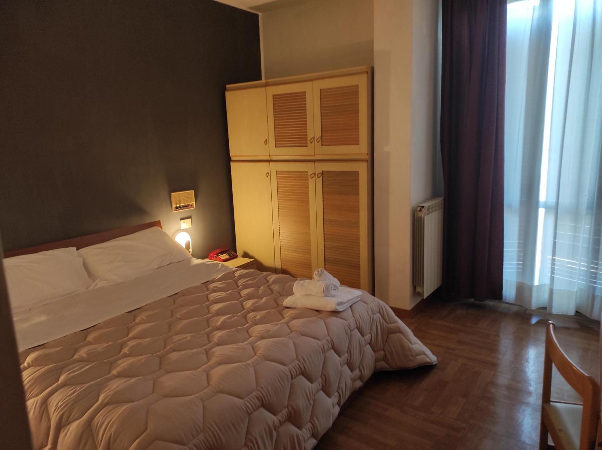 Hotel Centrale Chiusi Oda fotoğraf