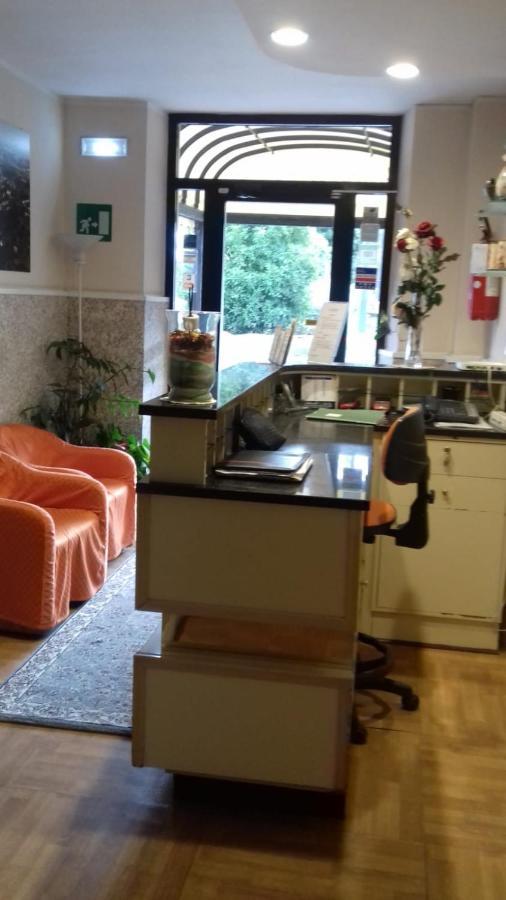 Hotel Centrale Chiusi Dış mekan fotoğraf