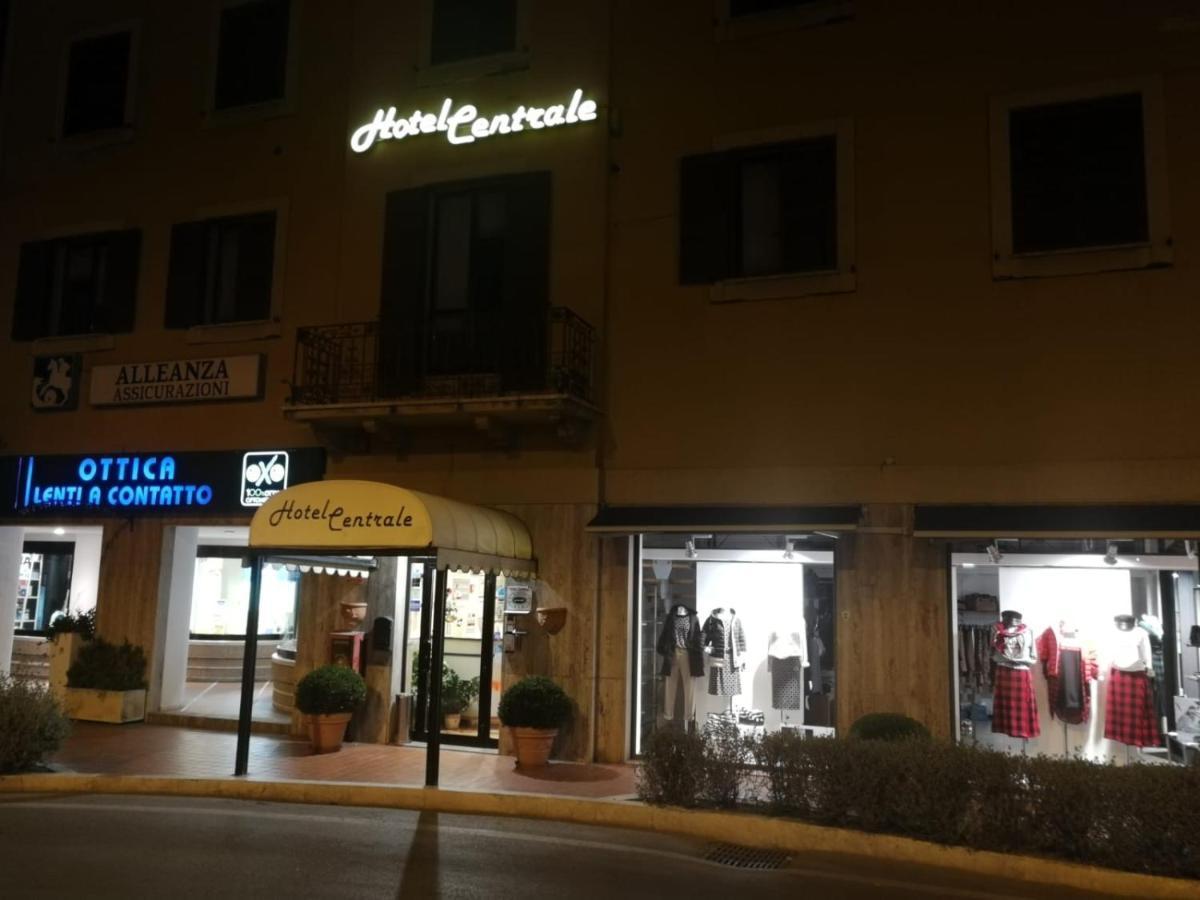 Hotel Centrale Chiusi Dış mekan fotoğraf